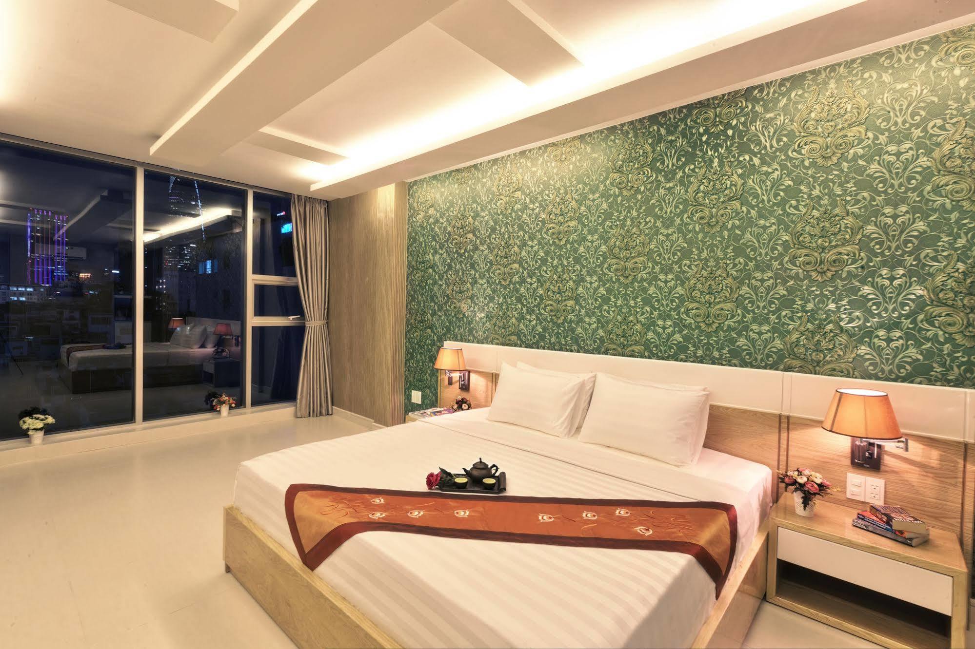 Anh Luxury 3*
