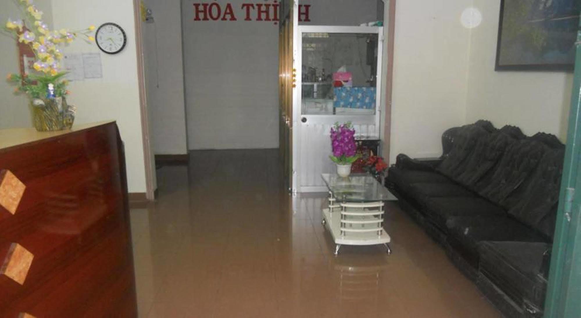 Hoa Thinh *