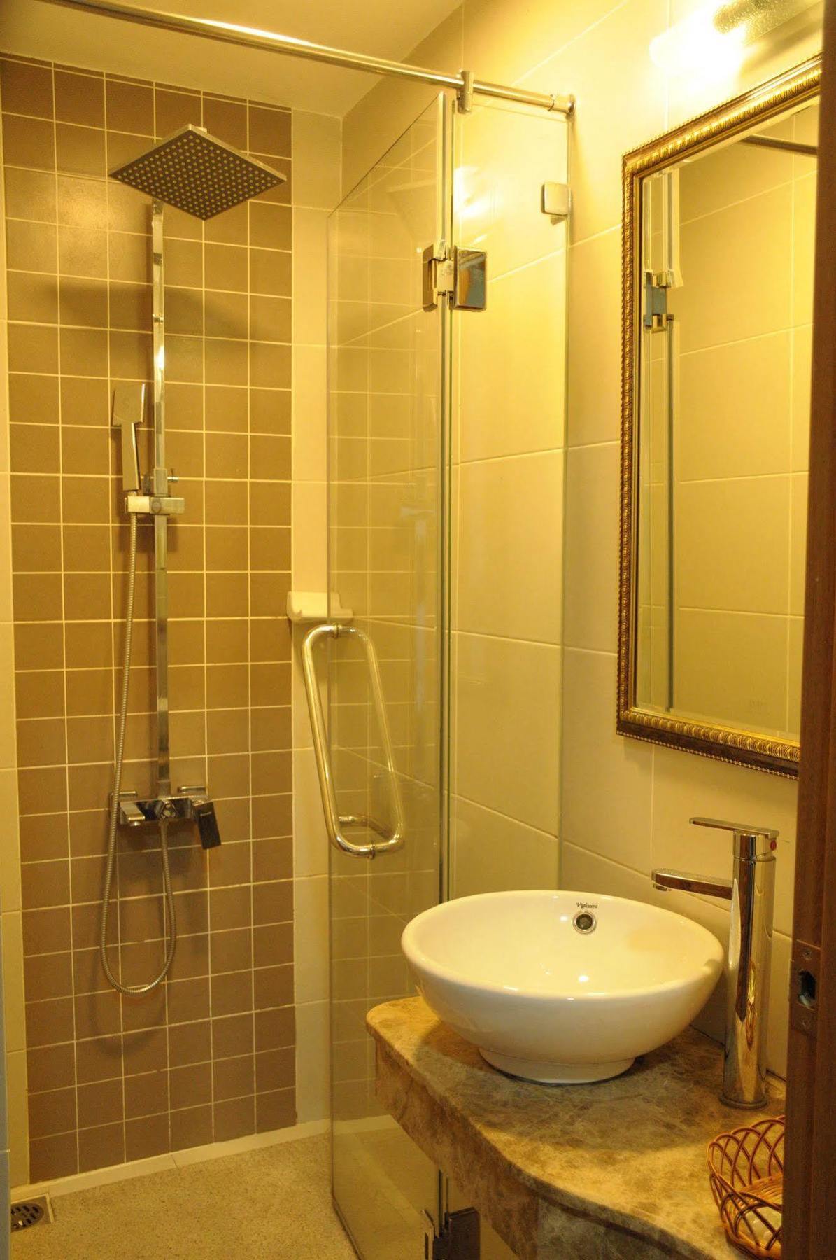 Saigon Amigo 2* Ho Chi Minh City