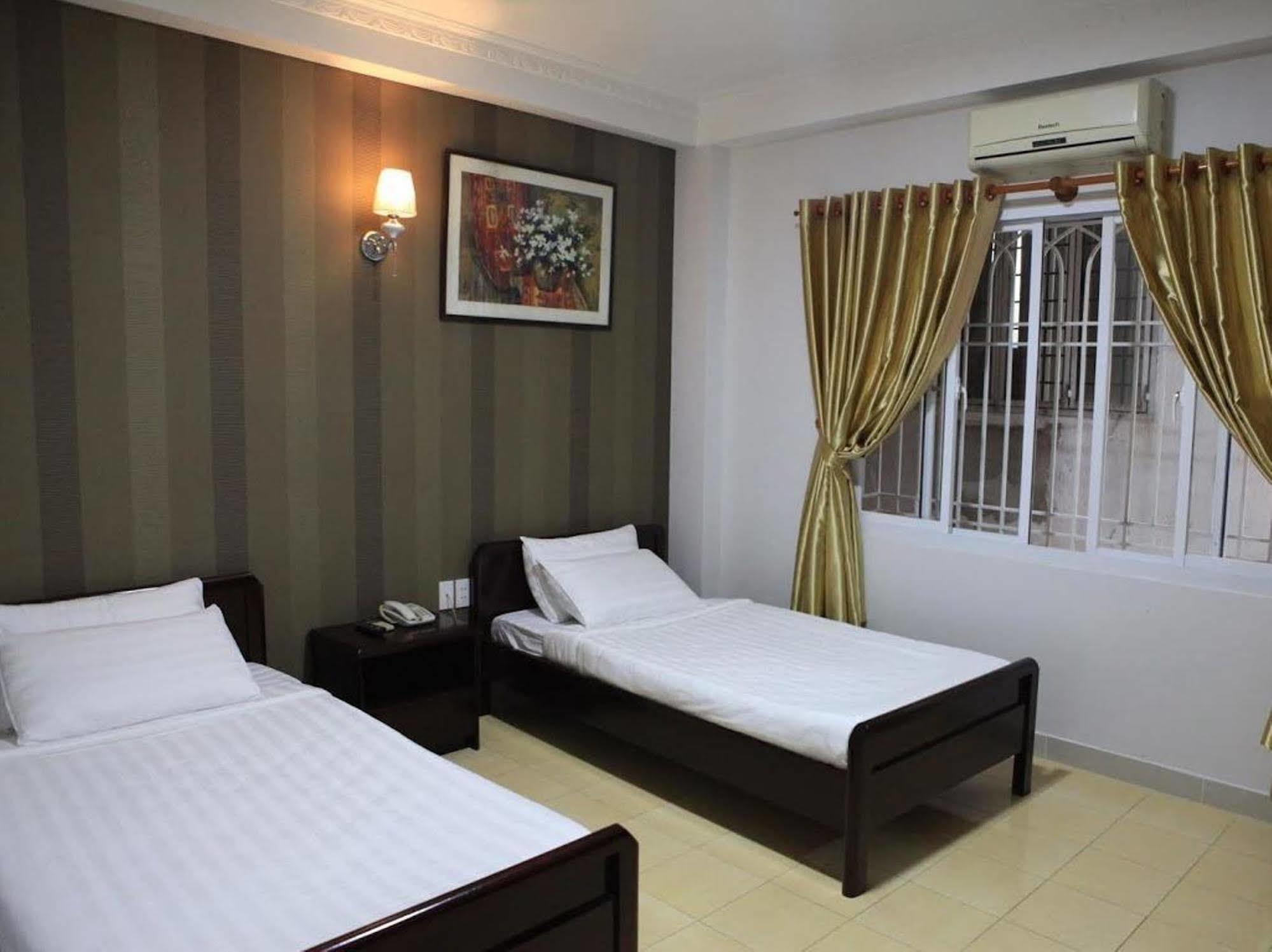 Hotel Saigon Amigo 2*