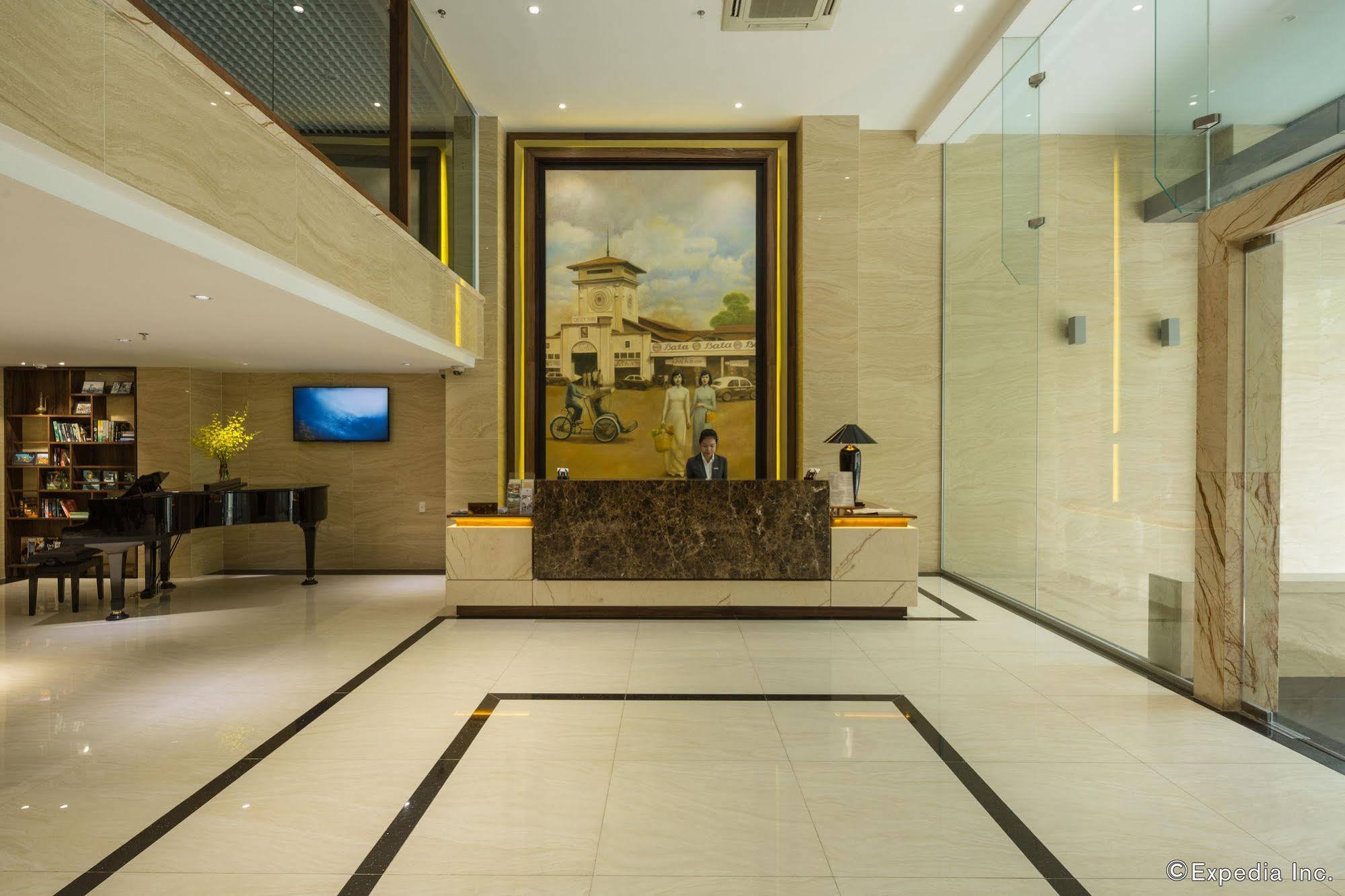 Ramada Encore By Wyndham Saigon D1 - Formerly M Boutique Saigon Hotel