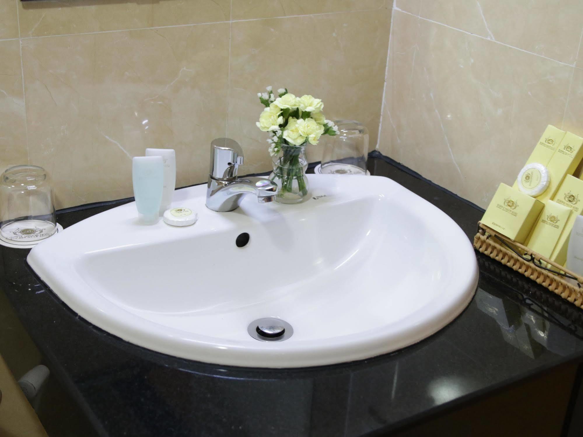 Hotel Valentine Luxury - 31 Bui Vien Street