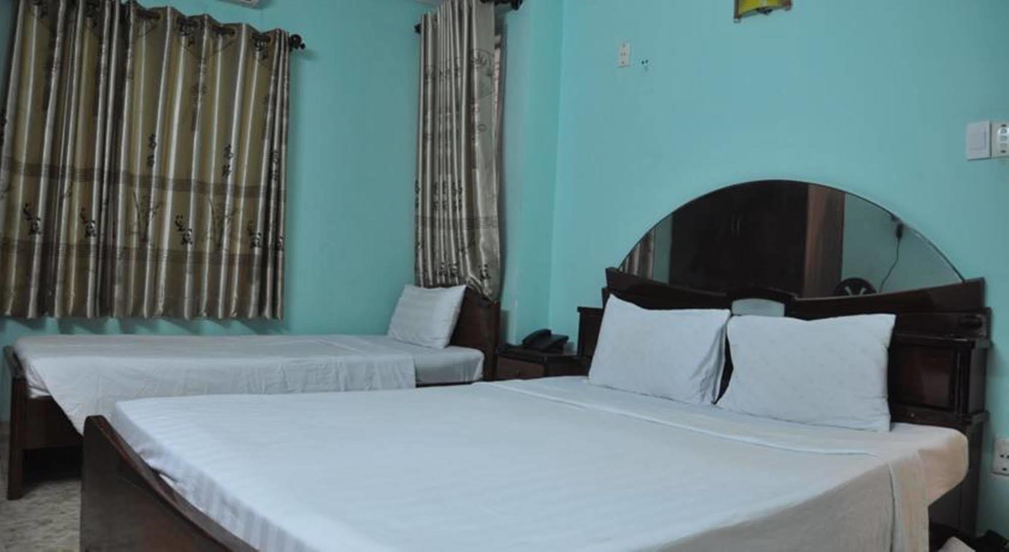 Hotel Ha Vy *