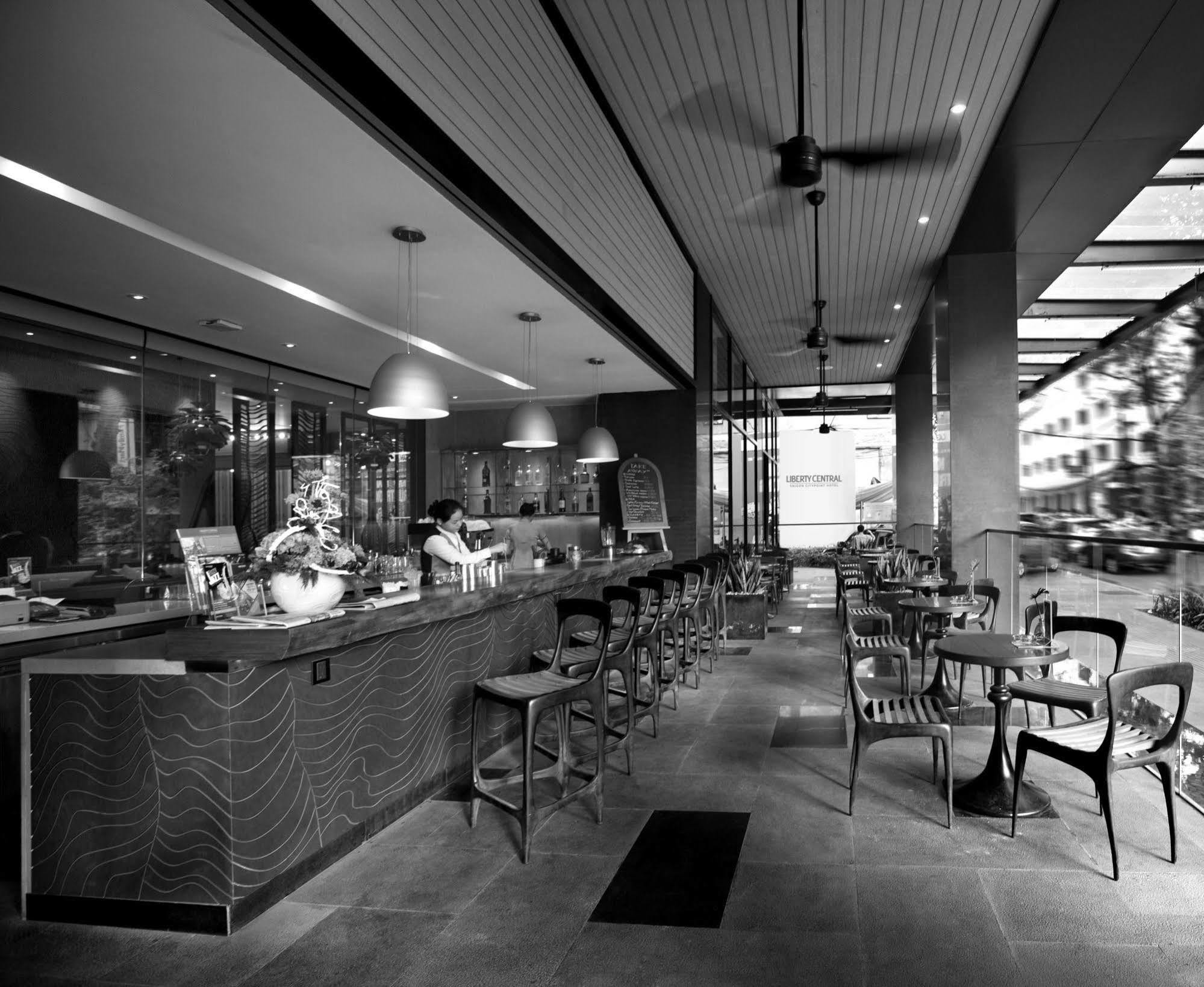Liberty Saigon Citypoint Khách sạn 4*