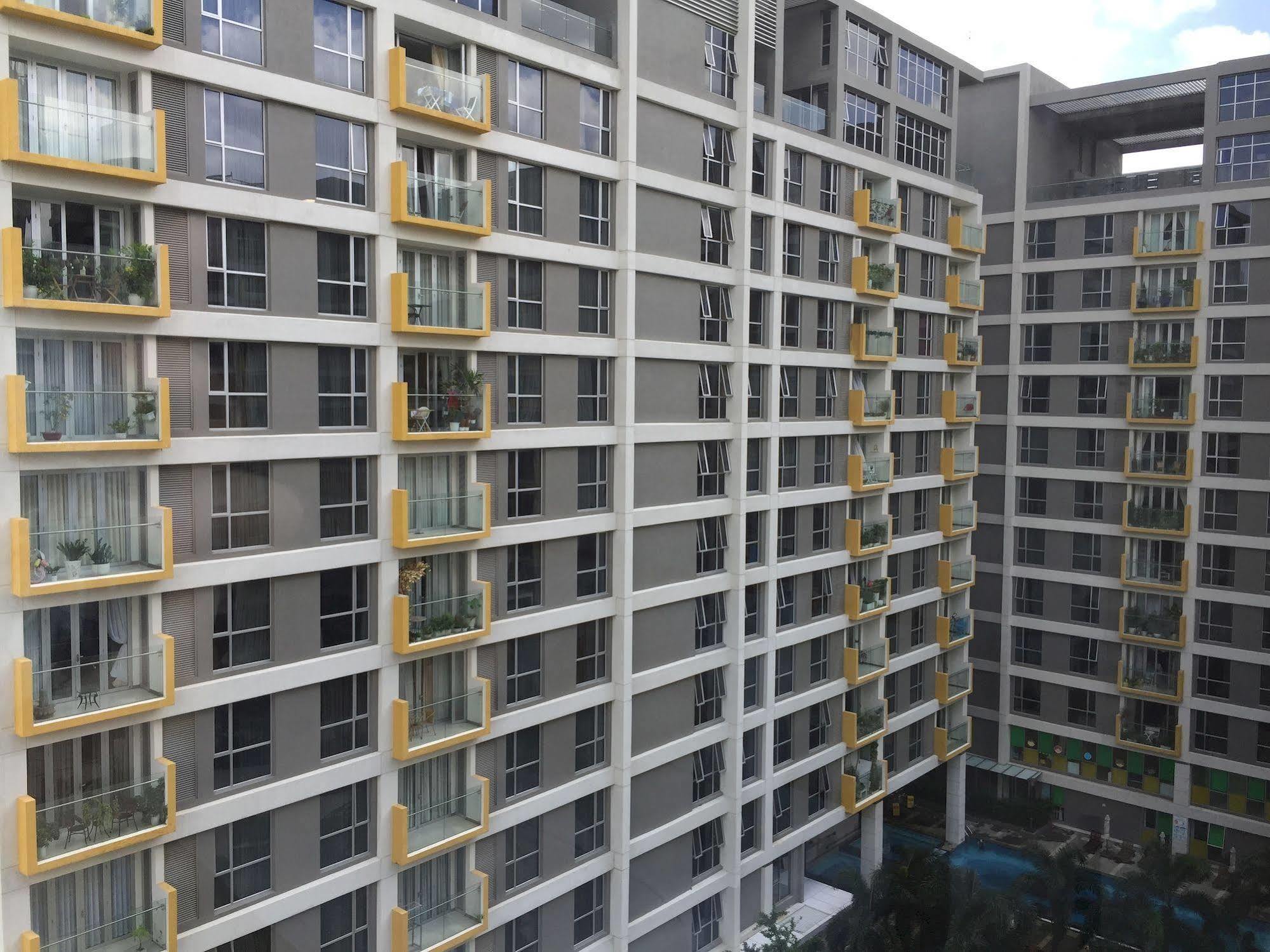 Bluesky Serviced Airport Plaza Ho Chi Minh City