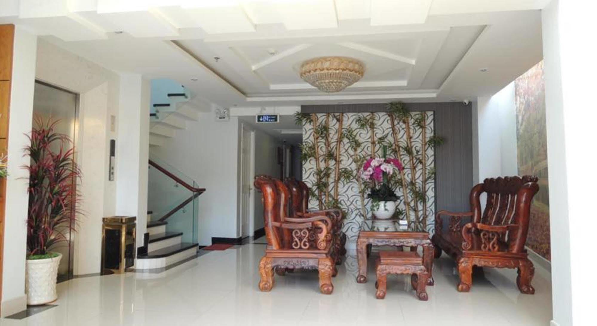Yen Nam Nguyen Trong Tuyen Hotel