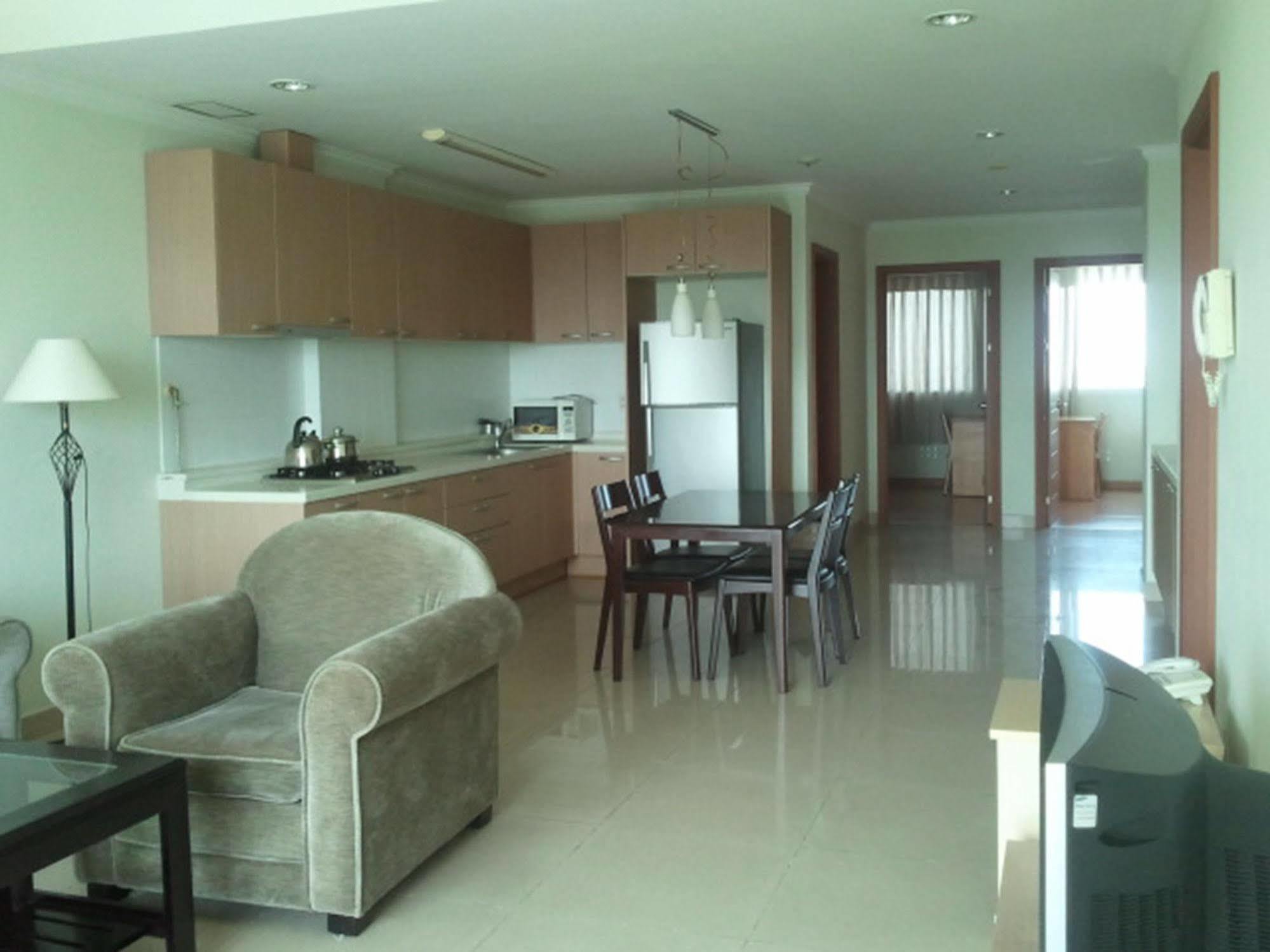 Hills Serviced Apartment