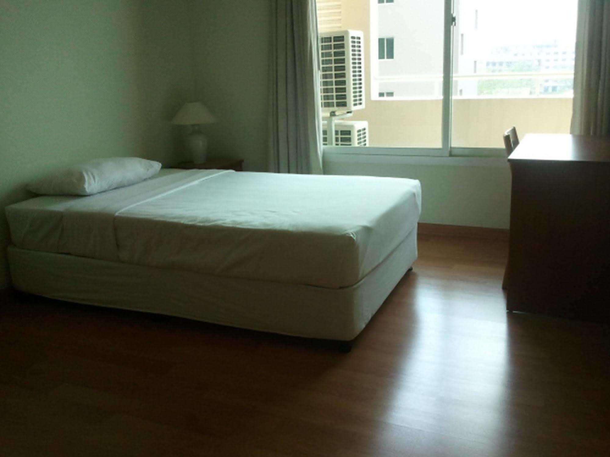 Apartment Hills Serviced
