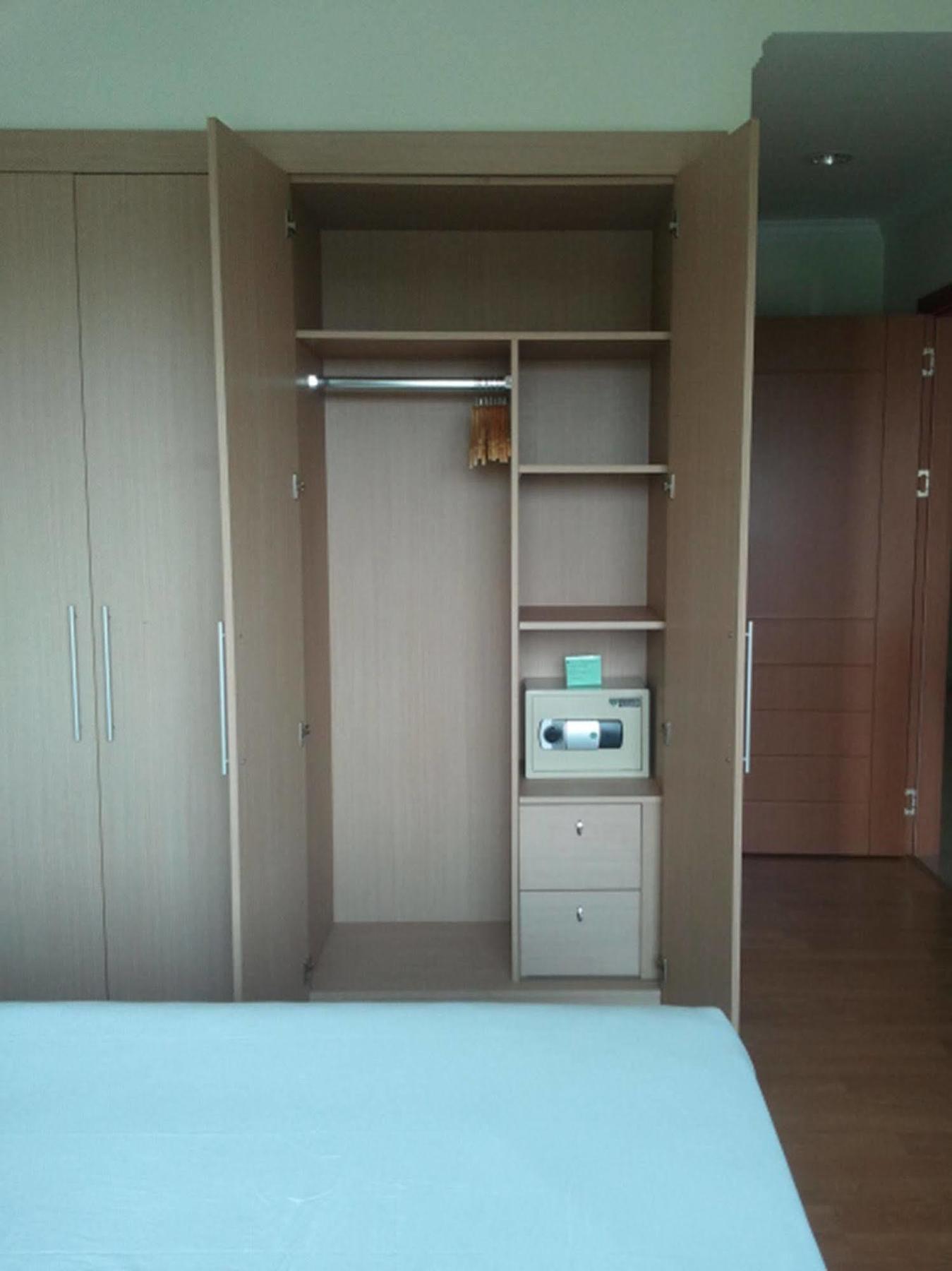 Hills Serviced Apartment