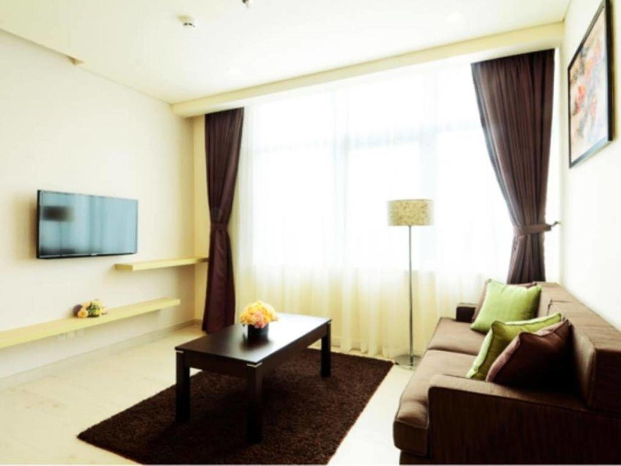 Emm Saigon Hotel 3*