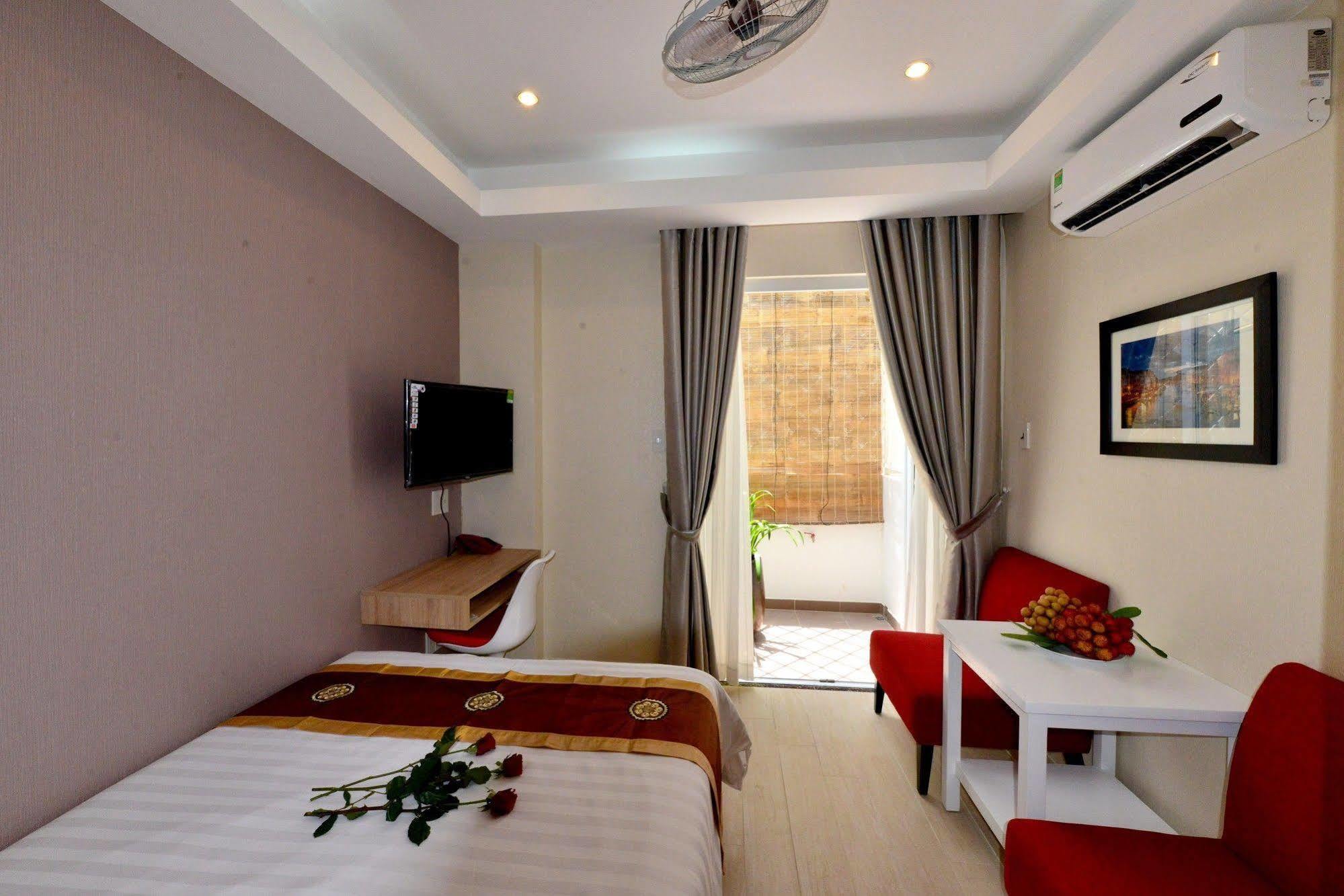 Phu My Hung - Saigon South Serviced - Near Vivo Mall 3*