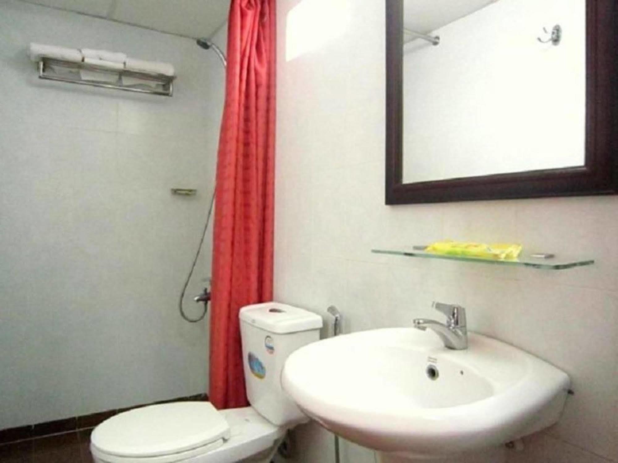 Hotel Sao Nam - Bui Vien Walking Street 2*