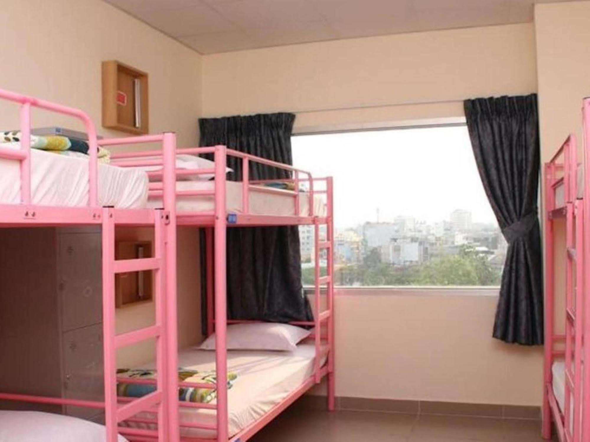 Vietnam Backpacker - Saigon Hostel *
