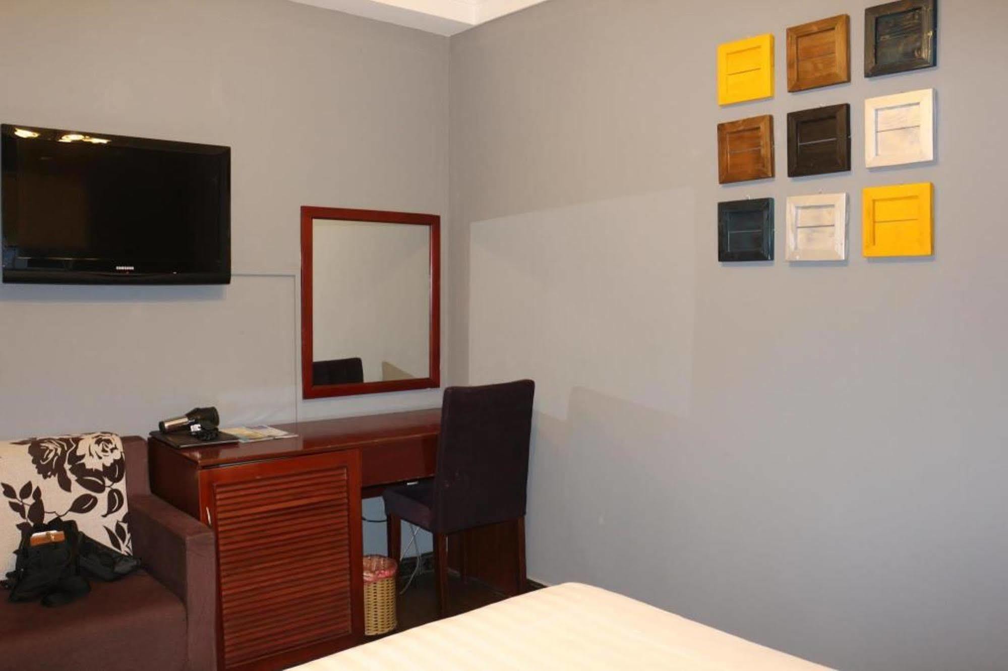Good Vibes Hotel 3*