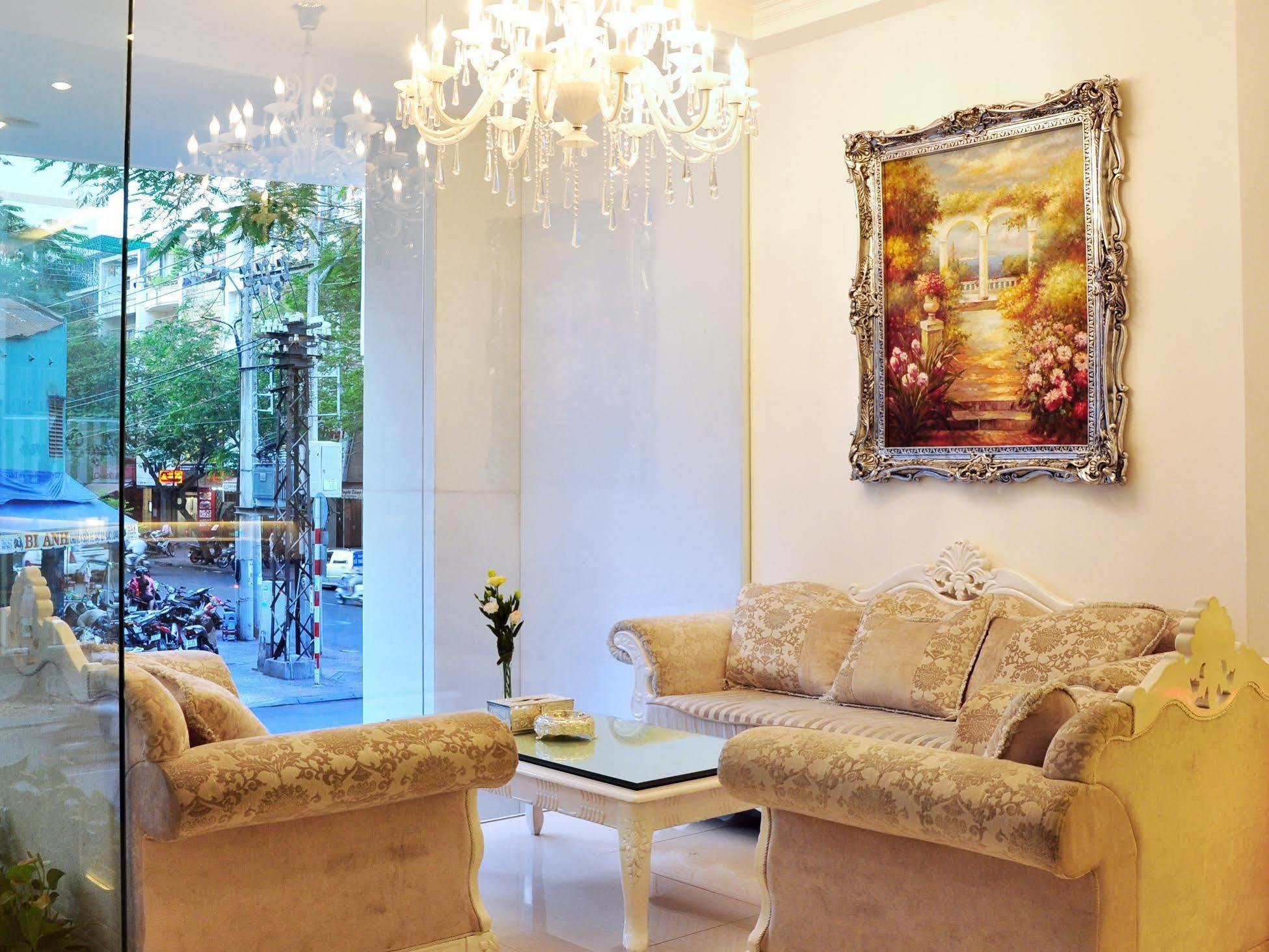 Hotel The White 8a Thai Lung 3*