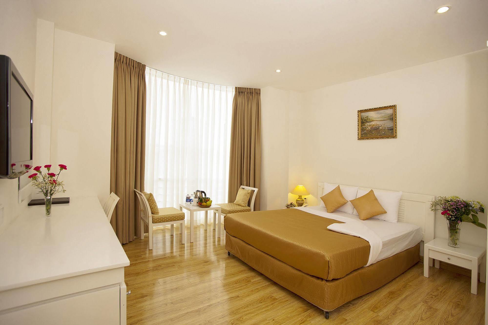 Nicecy Nganha 2* Ho Chi Minh City