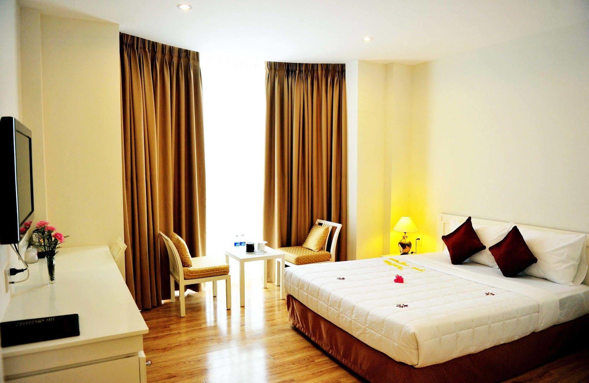 Nicecy Nganha 2* Ho Chi Minh City