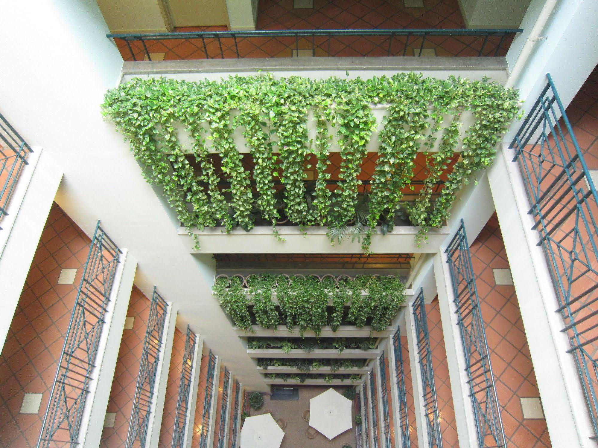 Pangsapuri Saigon Court Serviced