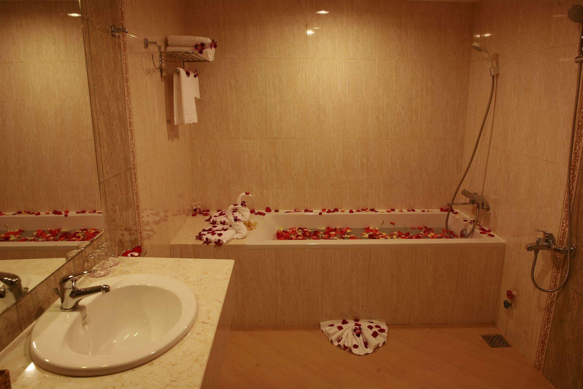 Sai Gon's Book Hotel