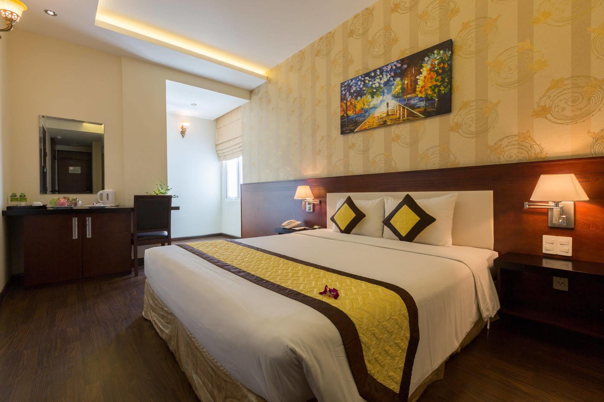 Happy Life District 7 Gan Secc Hotel 3*
