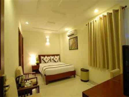 Hotel A25 - 14 Luong Huu Khanh