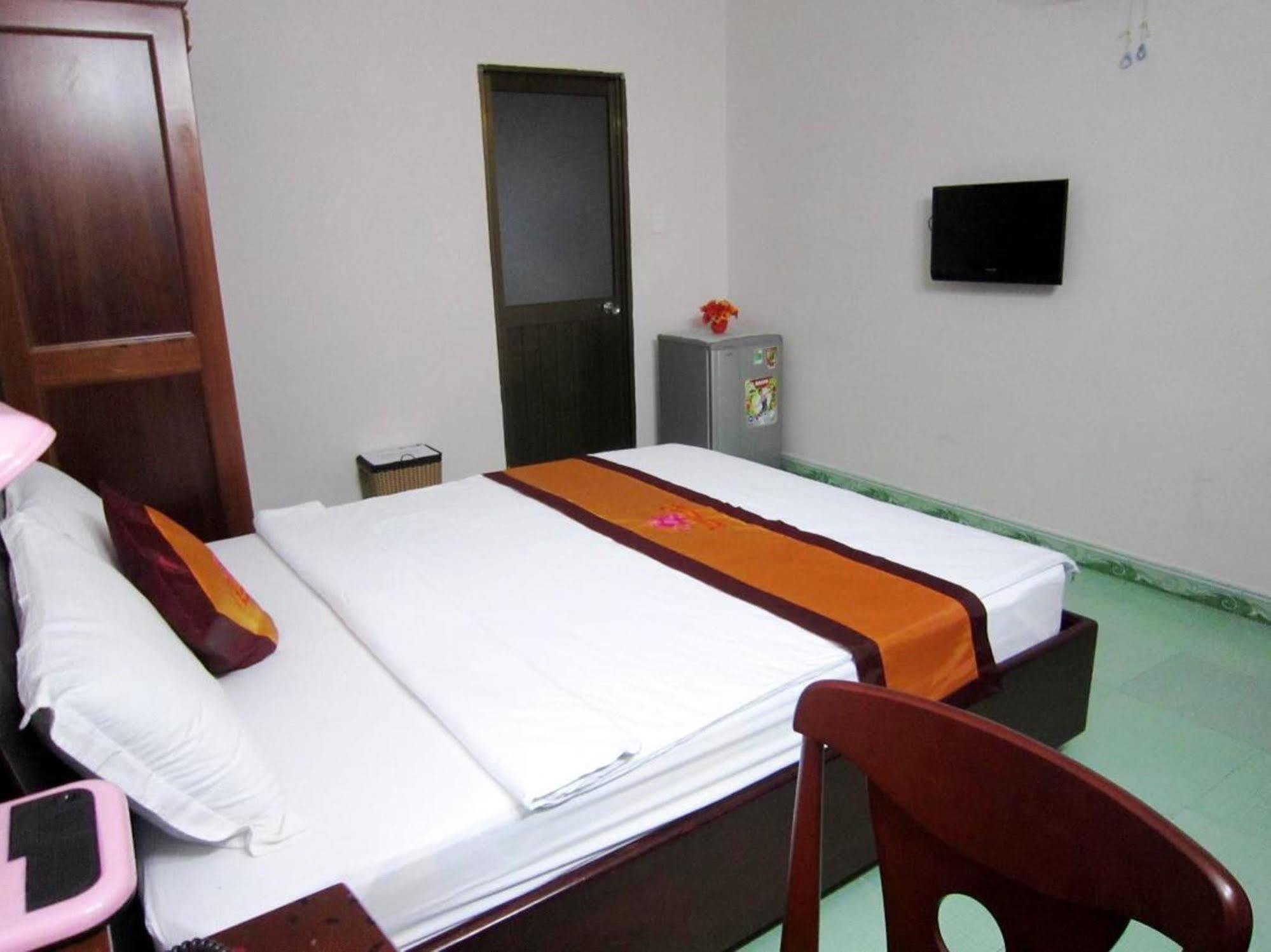 Thanh Hong Hotel 2*