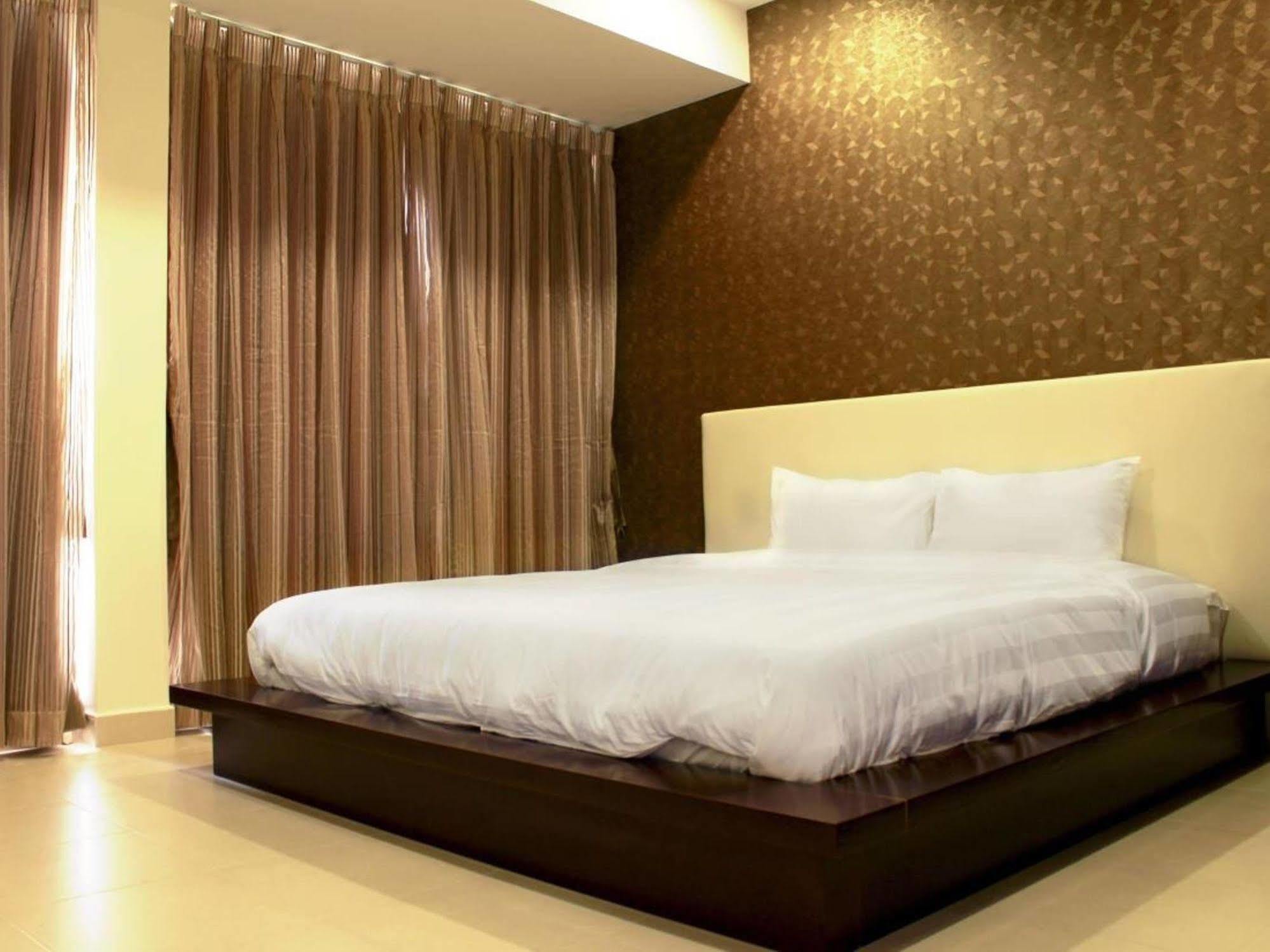 Hotel Song Hung & Serviced - Ho Dich Vu & Khach San Bandar Ho Chi Minh