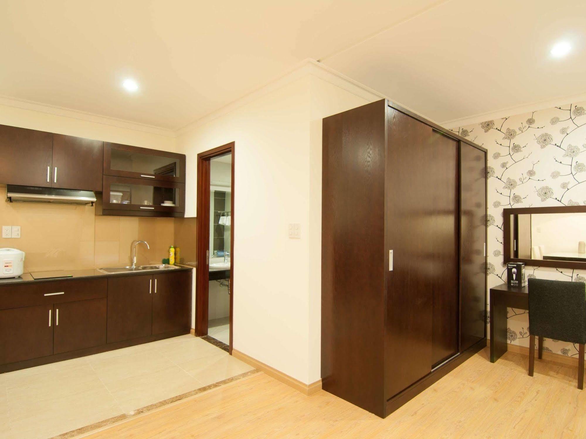 Song Hung & Serviced - Ho Dich Vu & Khach San Hotel 3*