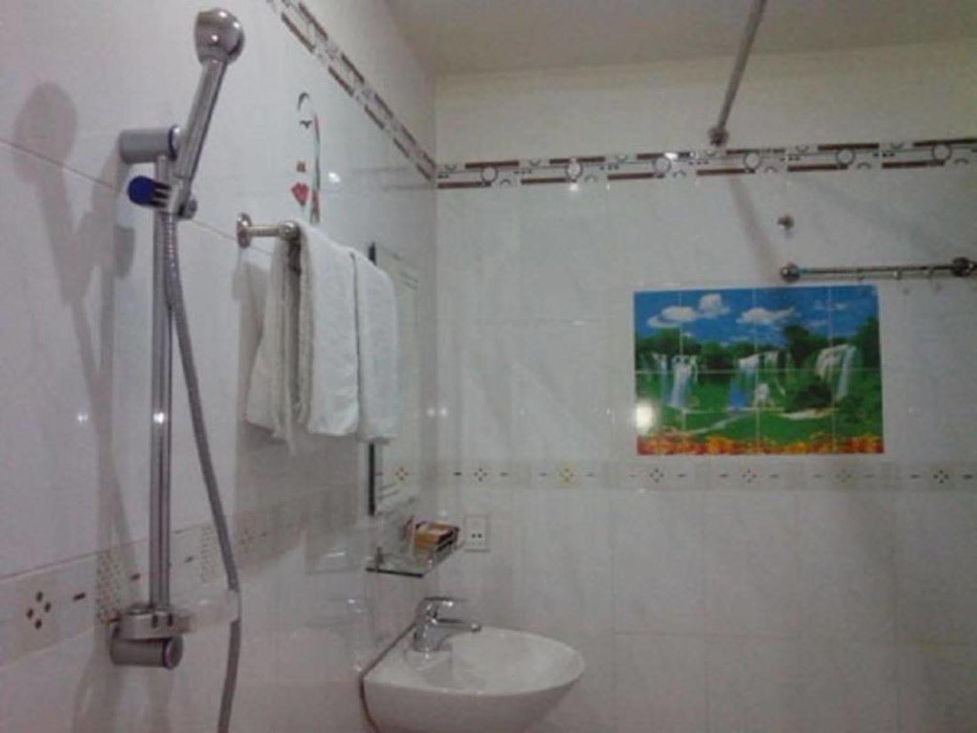 Song Xanh Hotel