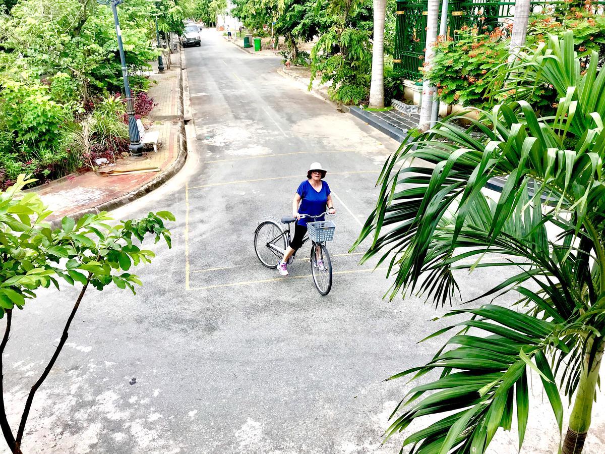 Greenwood Saigon Villa *