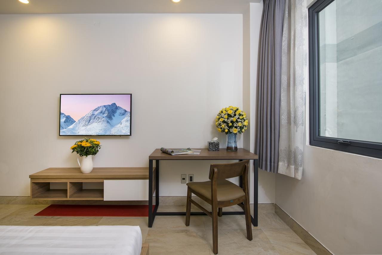 Aha Hotel