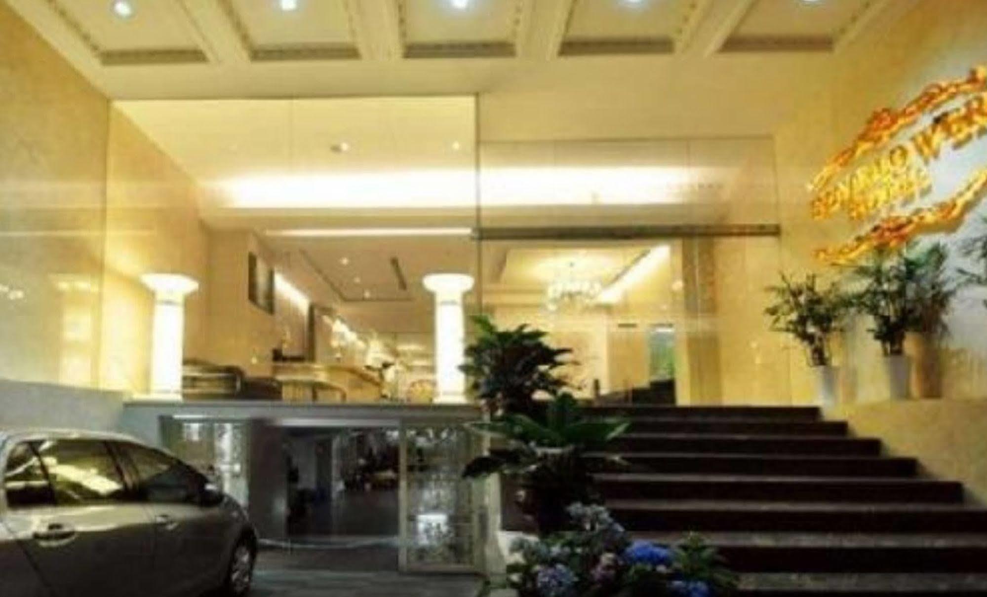 Sun Flower Luxury Hotel 3*