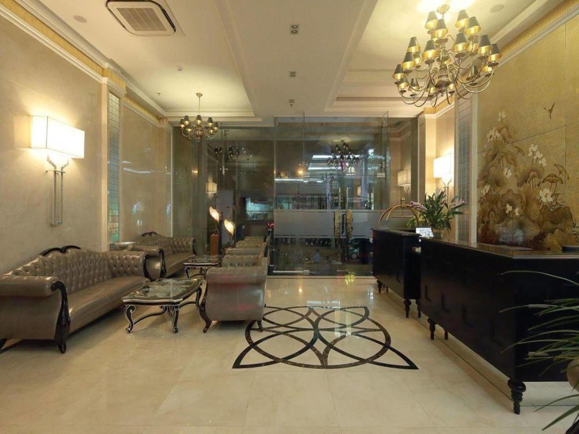 Hotel A25 - 06 Truong Dinh