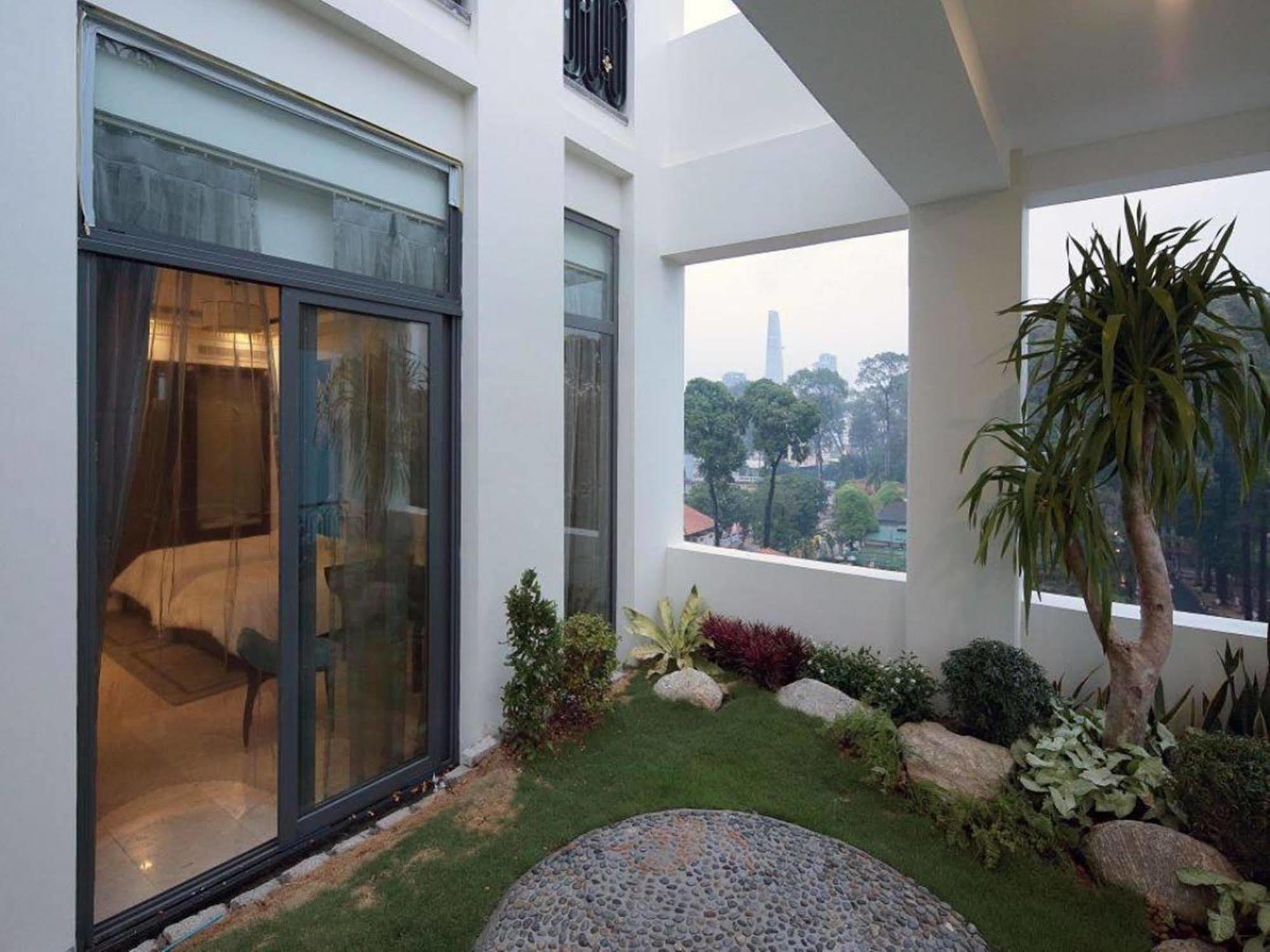 A25 - 06 Truong Dinh Hotel 3*