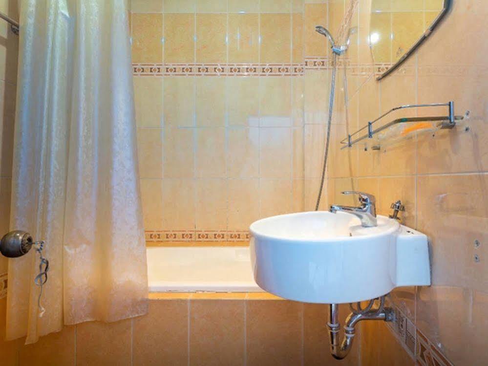 Hotel Hanh Chuong Ho Chi Minh City