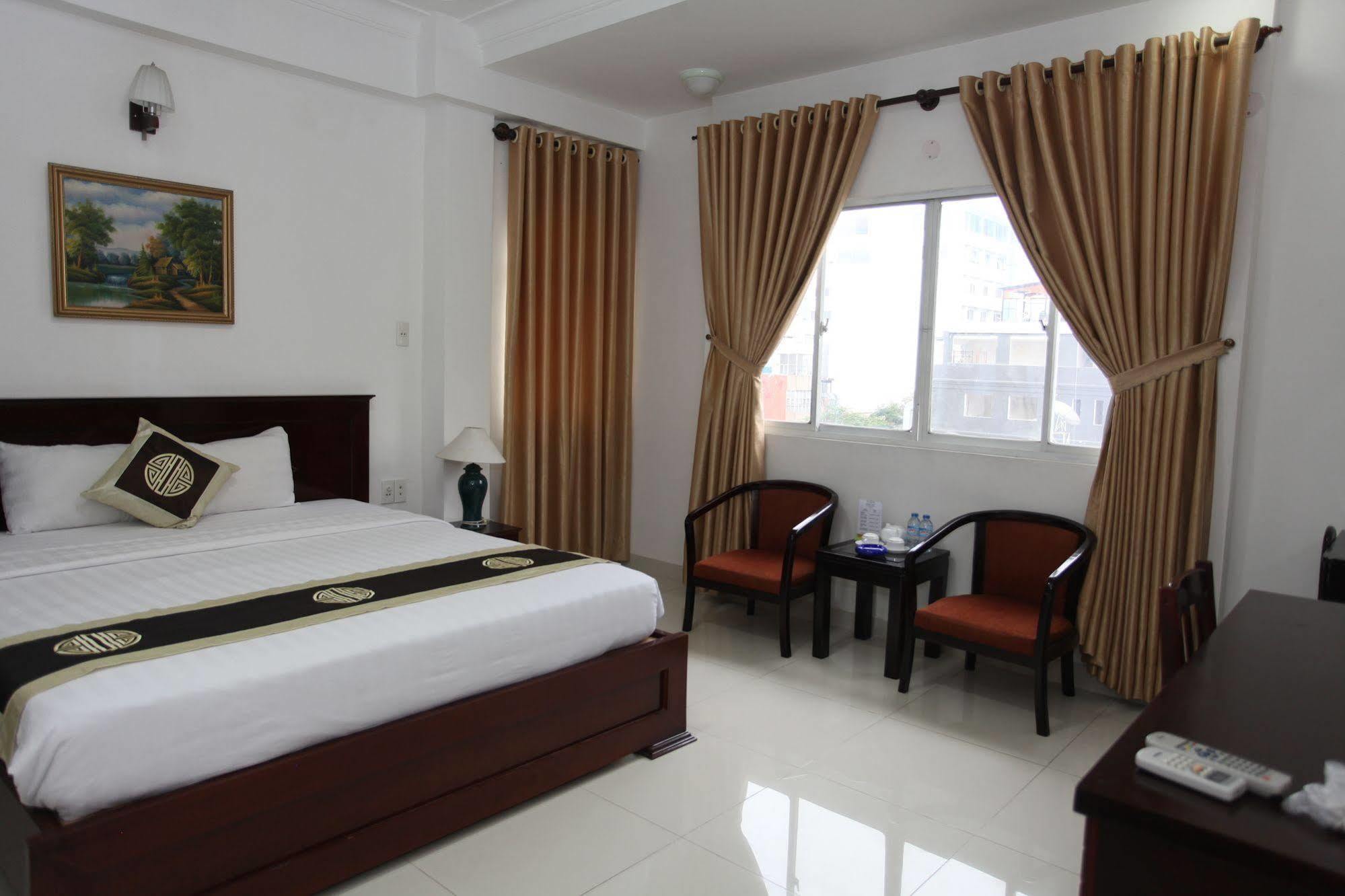 Tn 2* Ho Chi Minh City