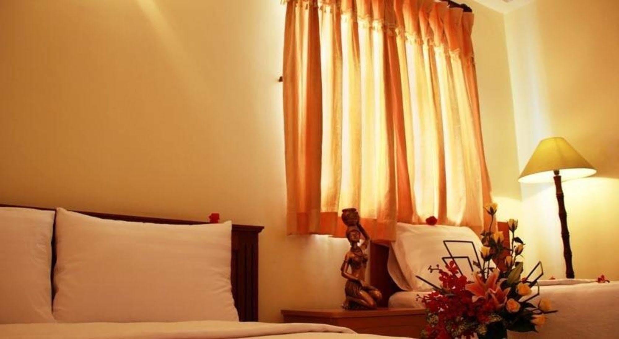 Tn Hotel