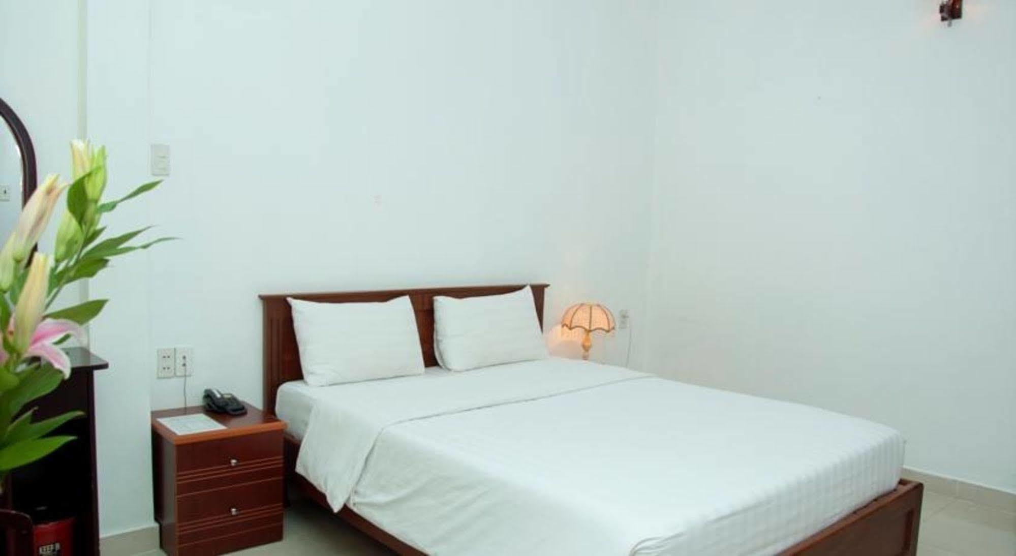 Hotel Tn 2*
