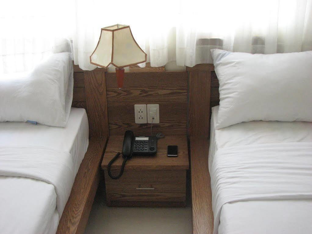 Ipeace - Bui Vien Walking Street Hotel