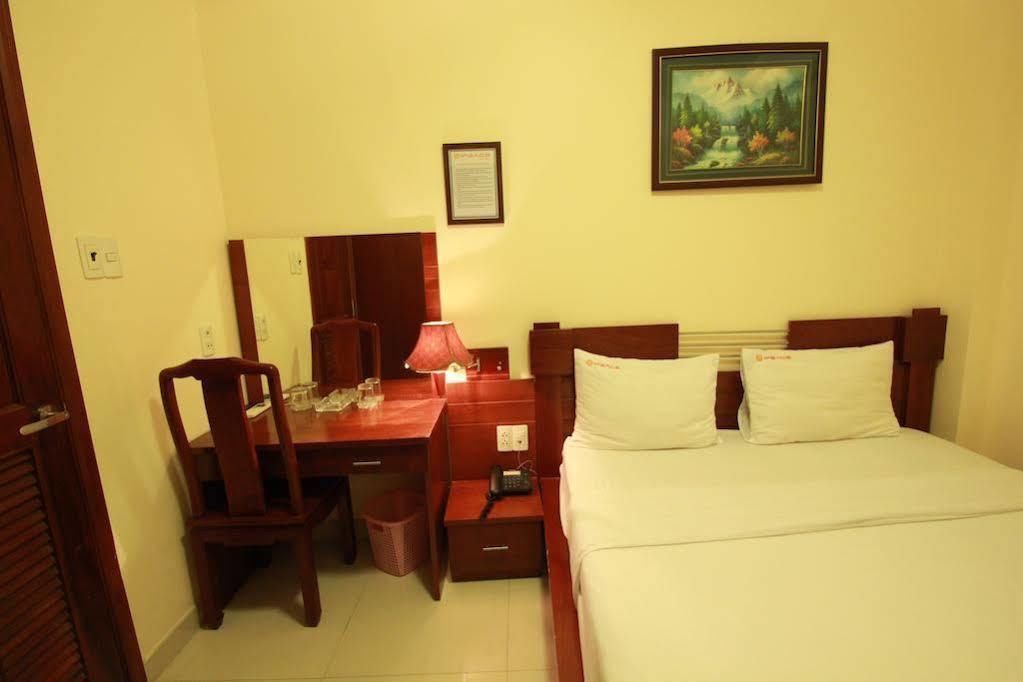 Hotel Ipeace - Bui Vien Walking Street Ho Chi Minh City