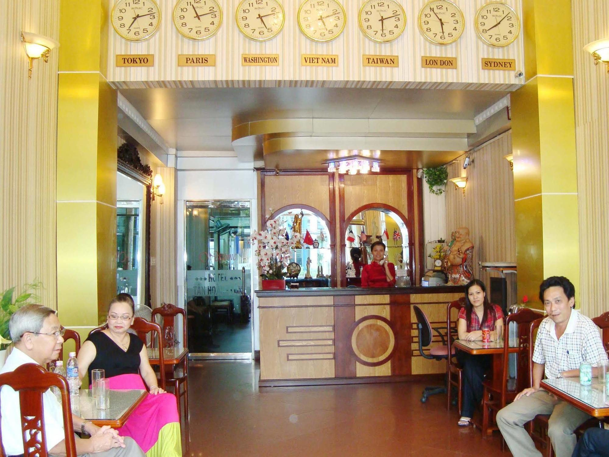 Hotel Tan Hoang Long District 5 3*