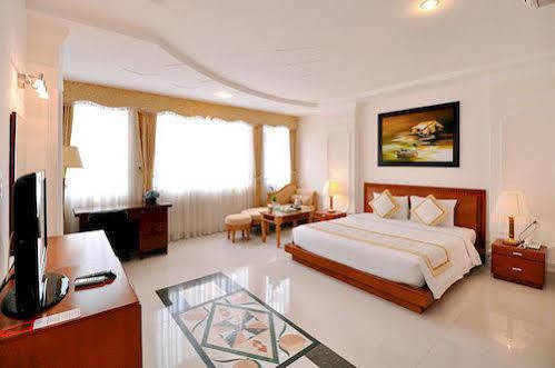 Tan Hoang Long District 5 Hotel
