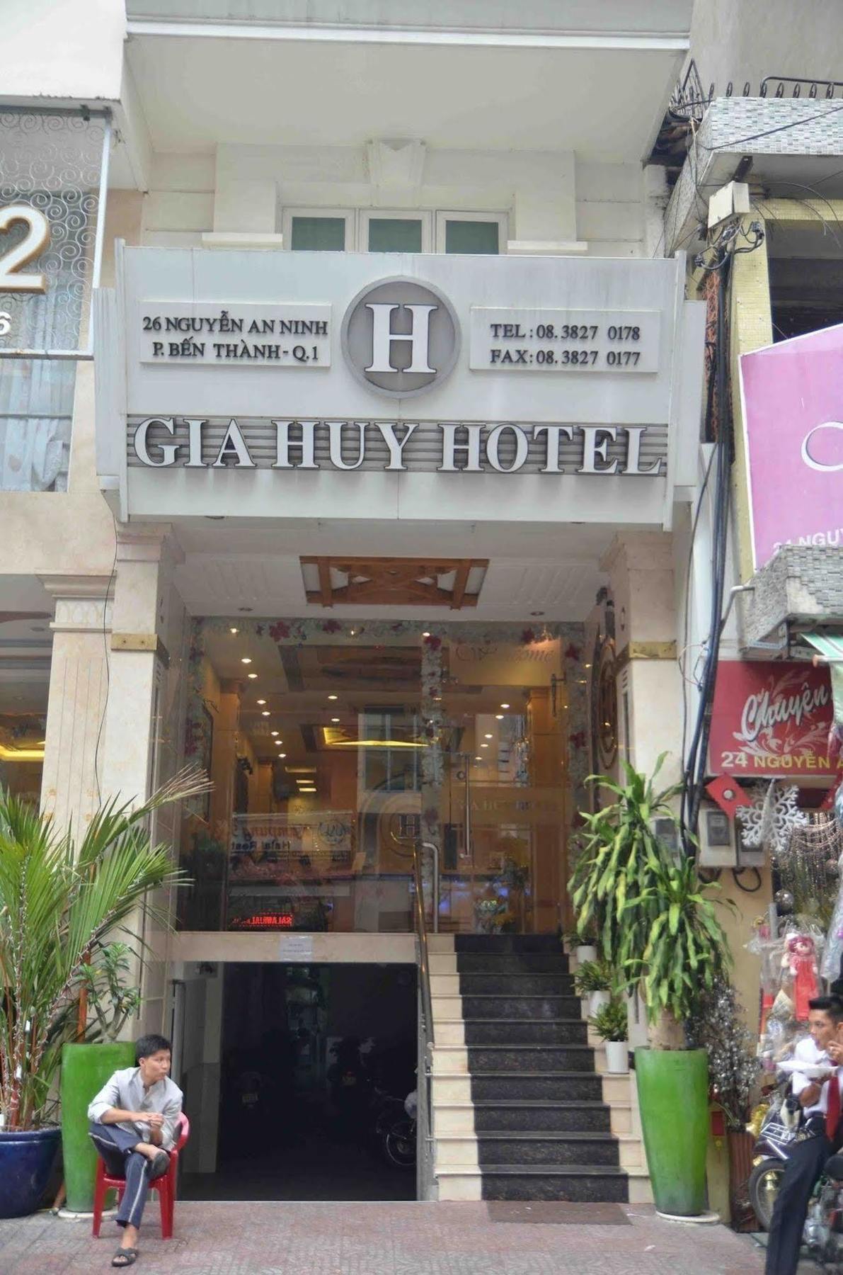 Hotel Gia Huy 2*