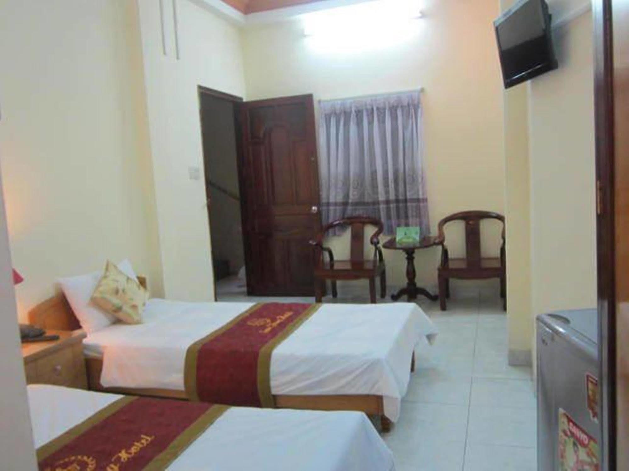 Son Tung Hotel 2*