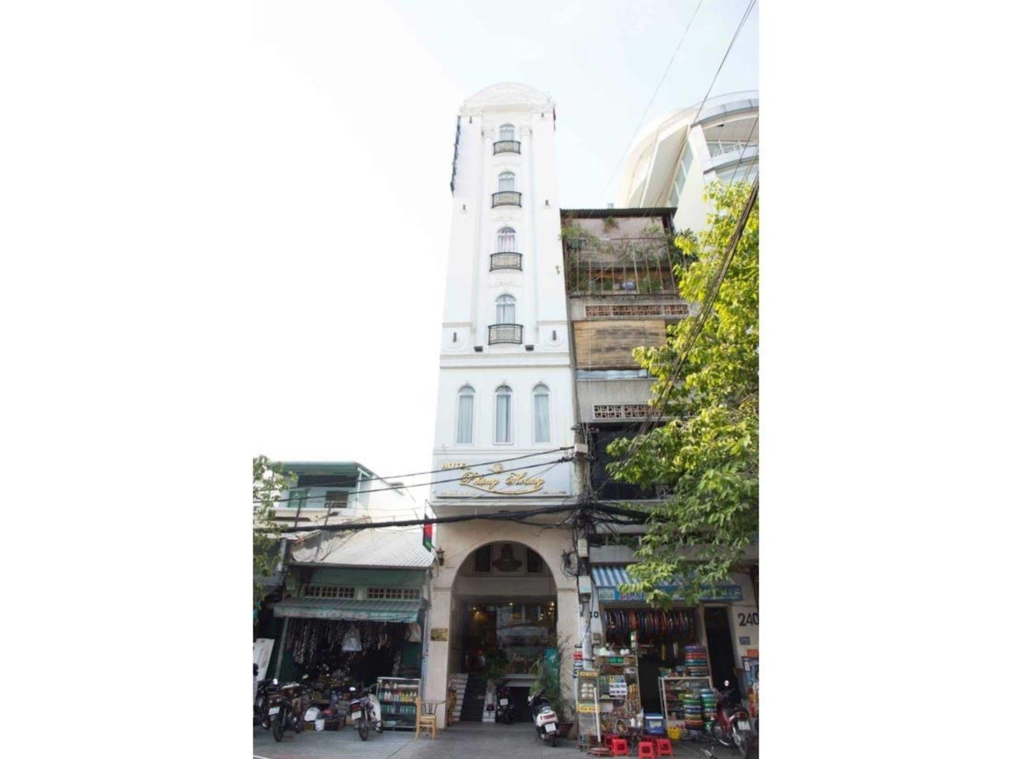 Hotel Machi *