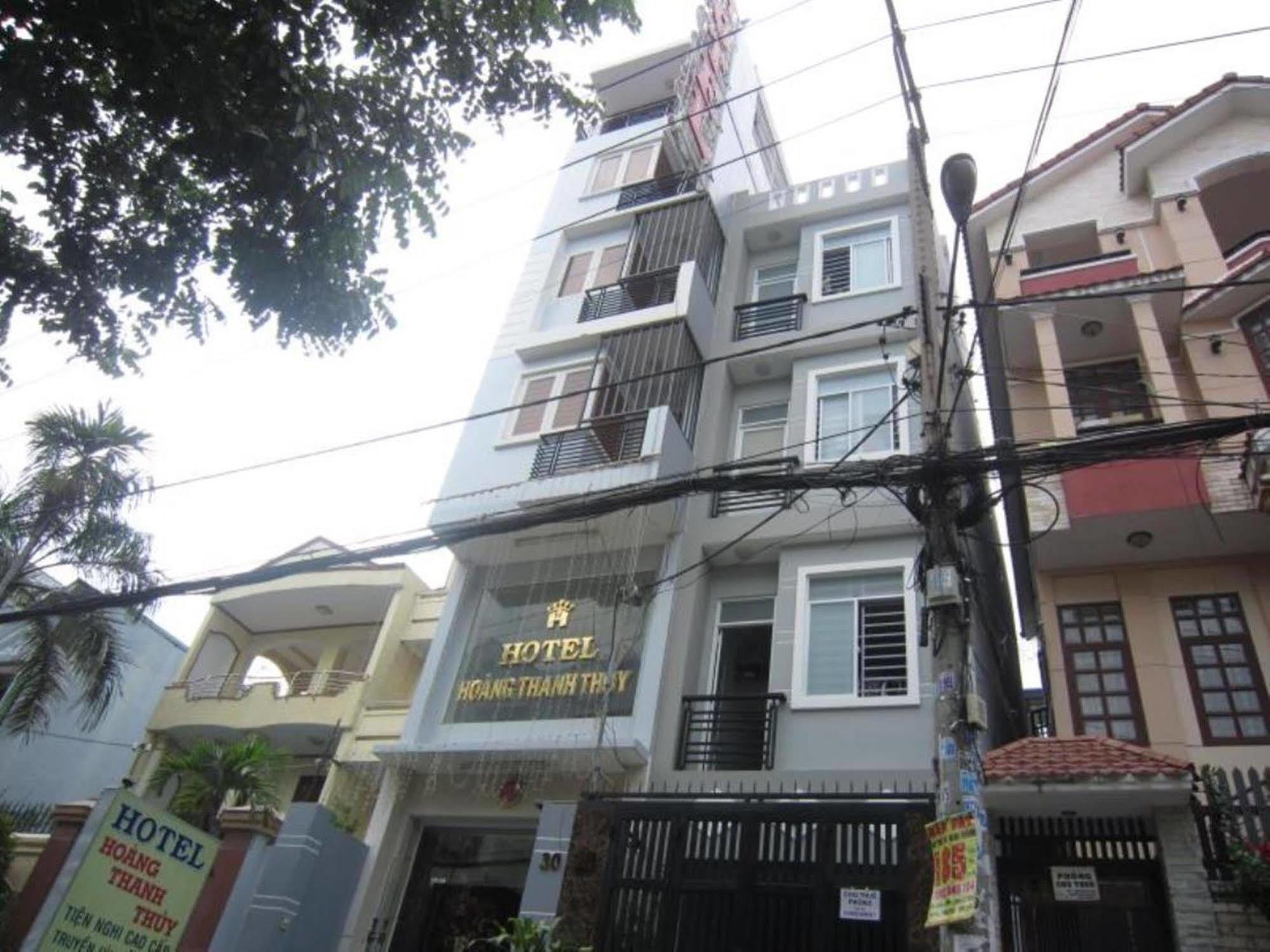 Hotel Hoang Thanh Thuy Airport 1 - Gan Am Thuc Dem Cho Hoang Hoa Tham 2*