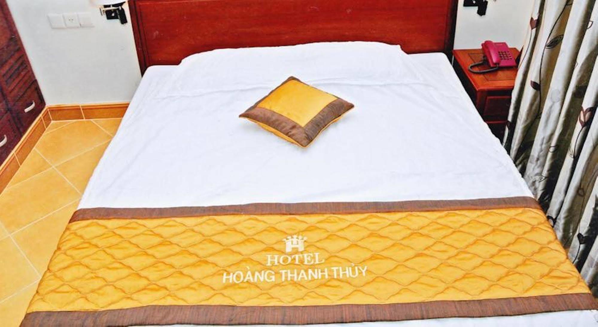 Hotel Hoang Thanh Thuy Airport 1 - Gan Am Thuc Dem Cho Hoang Hoa Tham