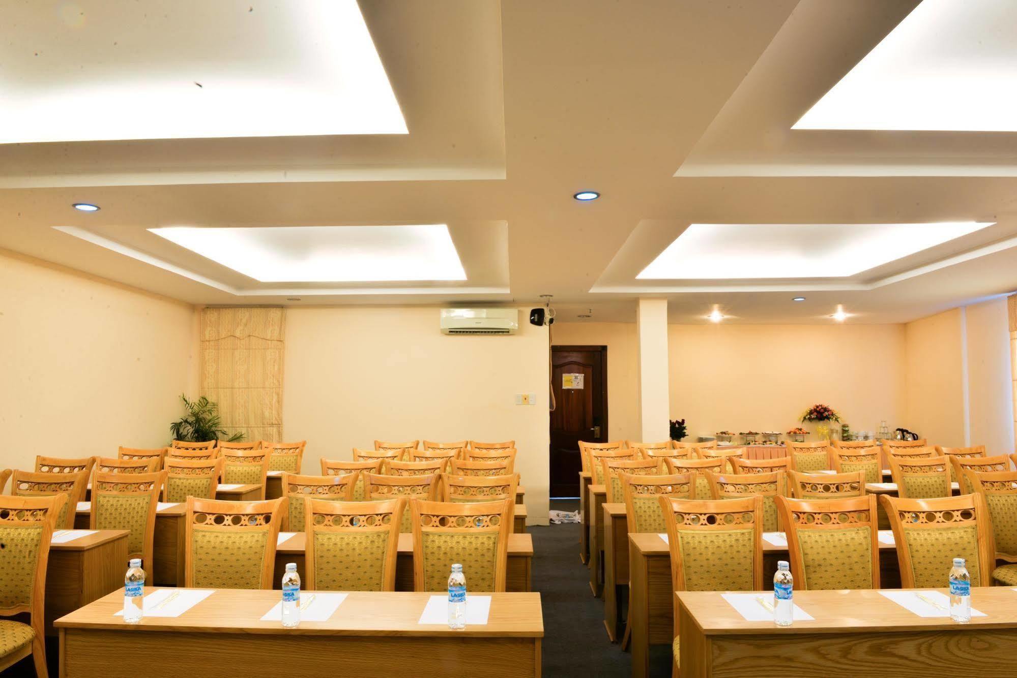 Hoang Phu Gia Hotel 3*