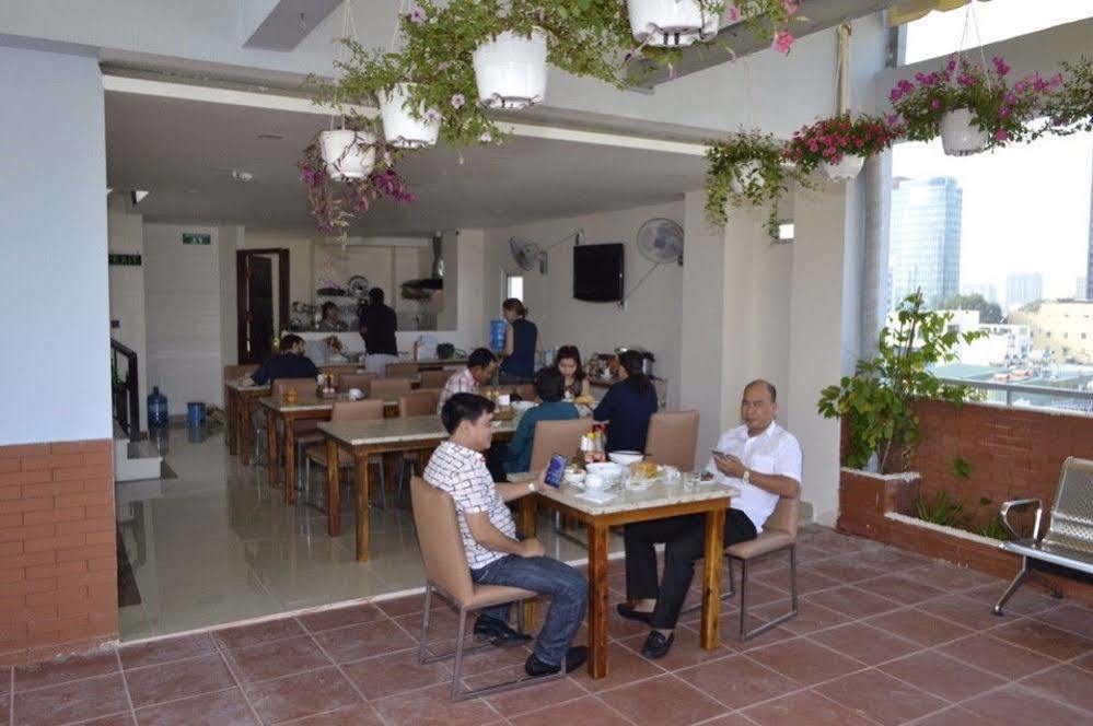 Hotel Valentine Saigon - Bui Vien Street