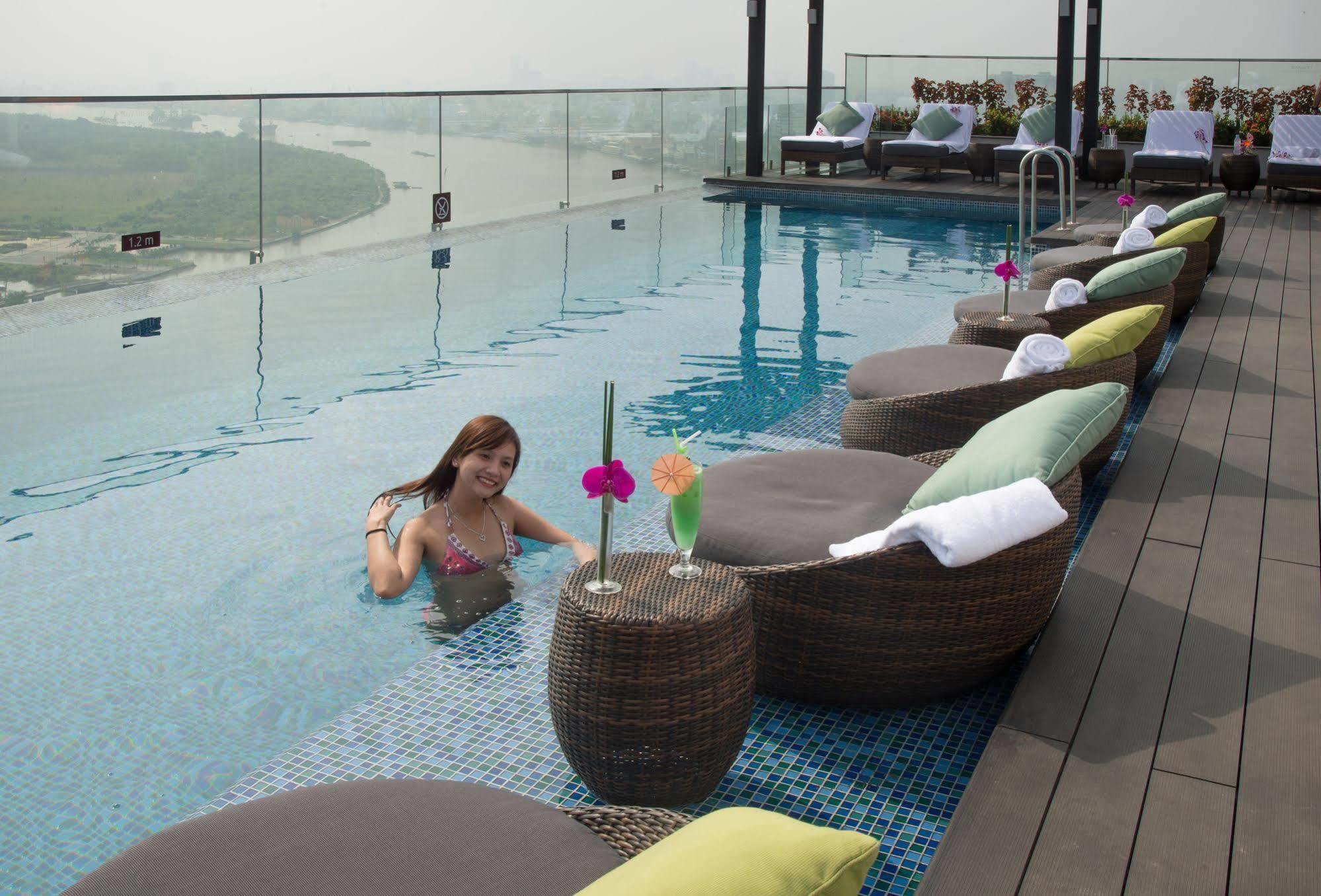Hotel Liberty Saigon Riverside